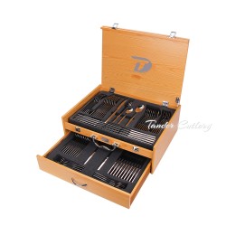 TW-1044  72pcs Cutlery Set  Wooden Case